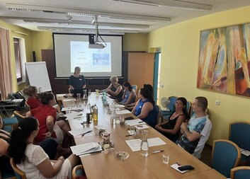Personál Městské charity se školil, jak komunikovat se seniory s demencí