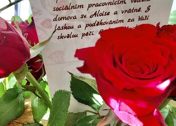 Rodina klientky Domova sv. Aloise poděkovala za péči